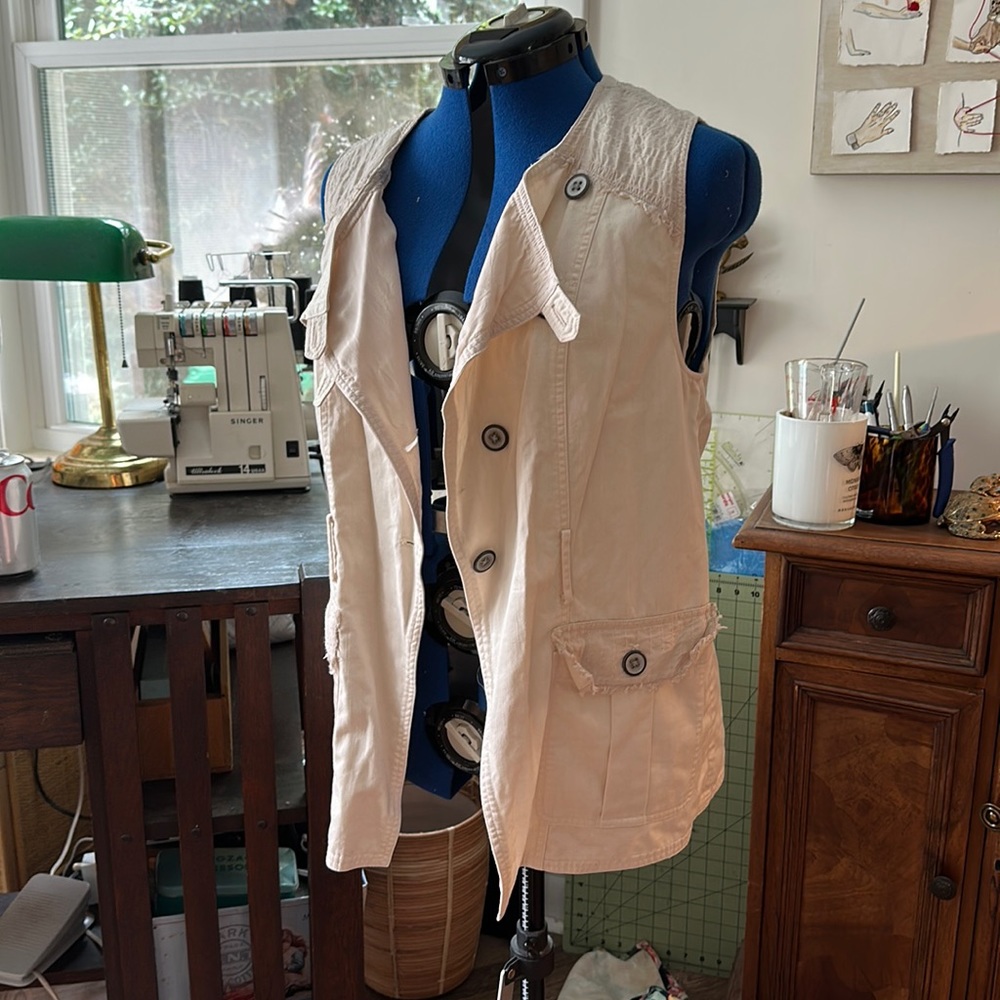 Sundance Cream Asymmetrical Button Front Cotton Vest Women's Size Medium